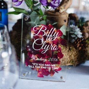 Favourite band large flower filled table names